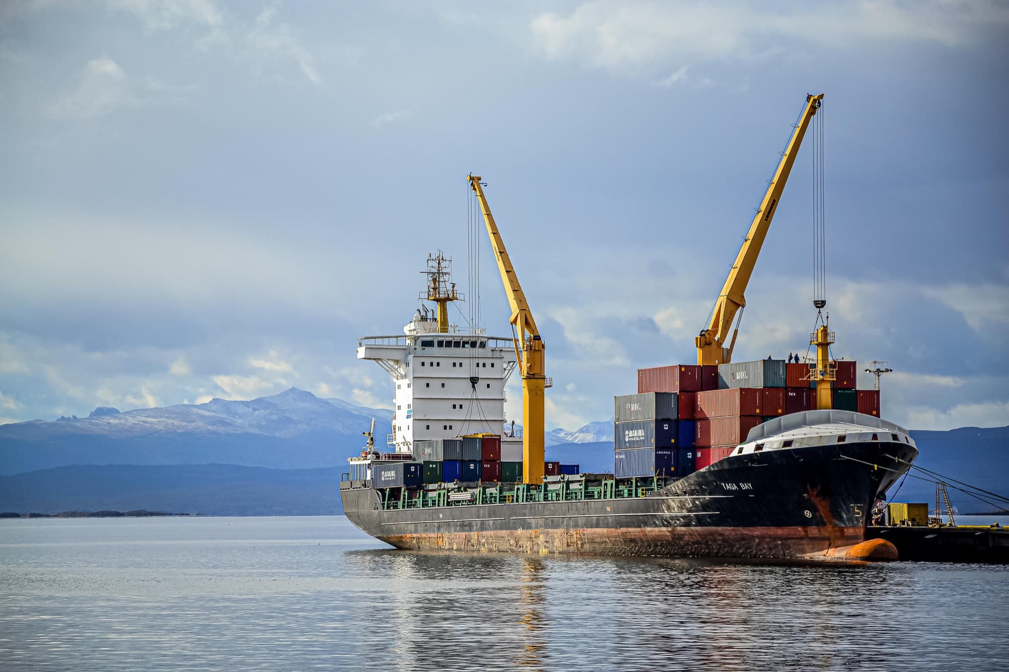 Bunker fuels and marine lubricants supply